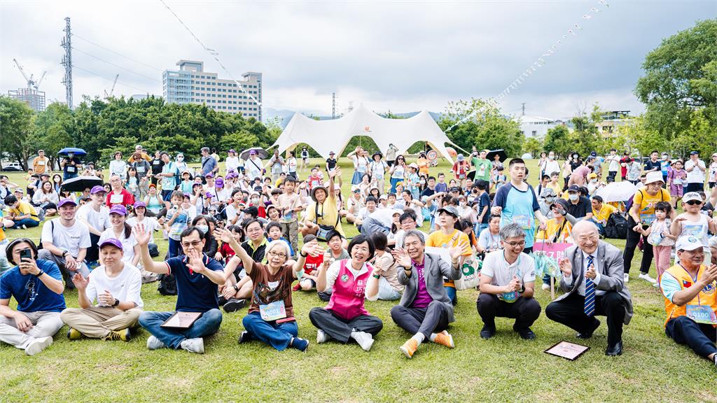 快新聞/罕病基金會26週年公益健走 蘇巧慧出席為病友爭權益