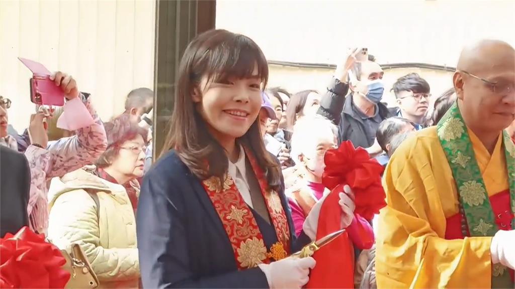 尾牙C位姐竟是「涉貪停職」高虹安!他曝背後內幕…痛斥白營:視若無睹