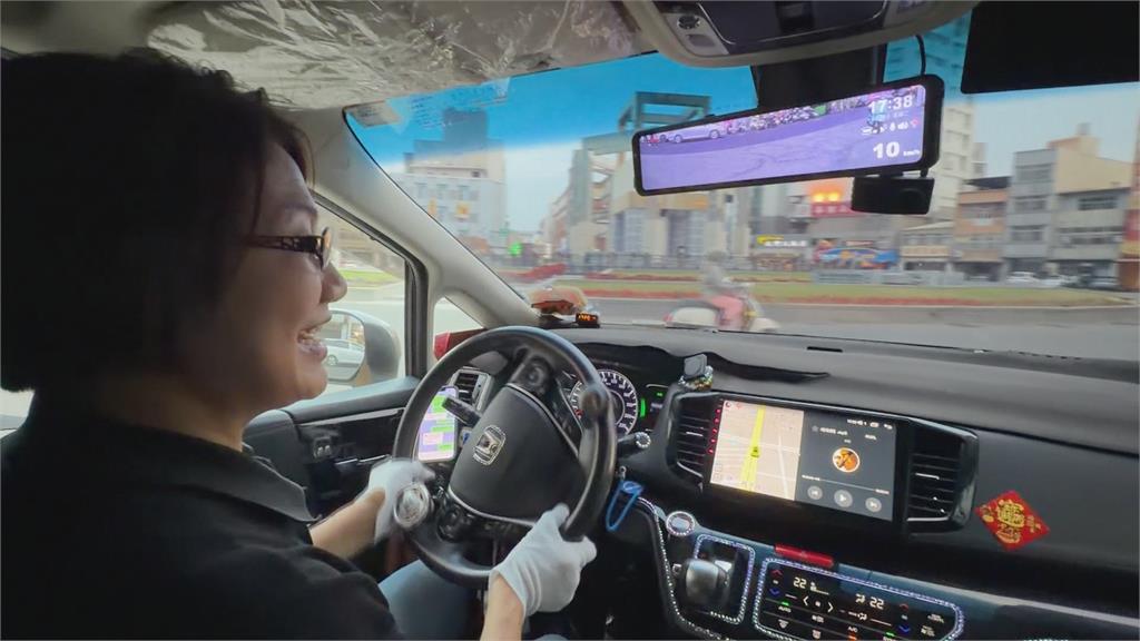 小黃運將帶路! 肉燥蝦湯完美融合 擔仔麵飄香多年