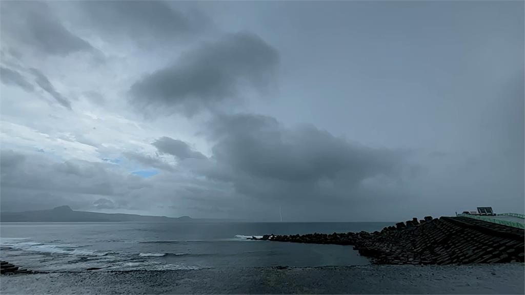 快新聞／遊客恆春半島後壁湖戲水遭雷擊　CPR後緊急送醫