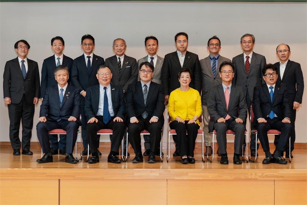 快新聞/台積電張淑芬親赴日本熊本 攜手公益夥伴力助長輩照護
