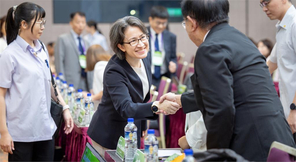 快新聞/建立科技數位治理環境! 蕭美琴:打造科技、世界、以人為本的台灣