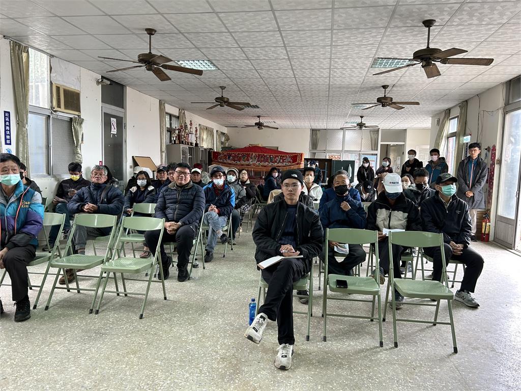 快新聞/農民陳情草莓遇多項病害 沈發惠辦公室今三度與專家研商