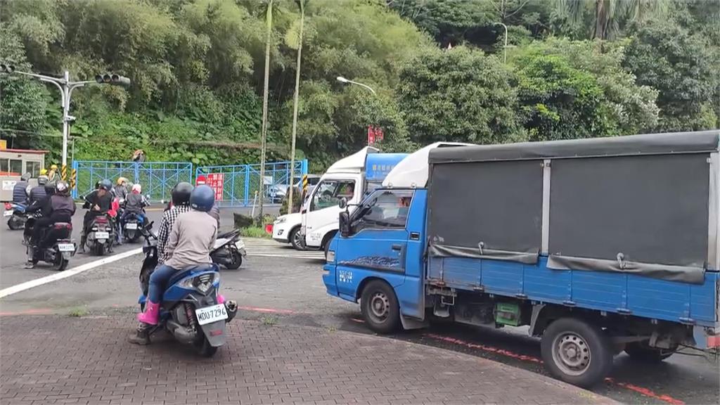 阿里山公路預警性封閉   車輛下山卡關苦等逾1小時