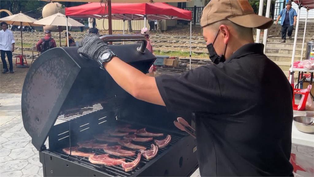 原住民千人烤大豬「無豬可烤」 羊排代打上陣