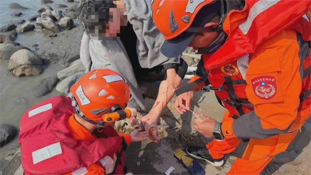 初四出事了！彰化塭仔泊區釣客落水　海巡獲報持救難裝備救援