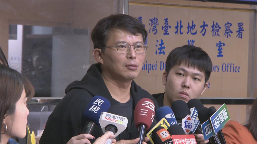 柯文哲庭中又辭黨主席!親點「請黃國昌幫忙」原因曝光…網看傻:關燈人來了
