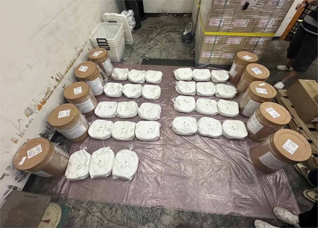 快新聞/攻堅畫面曝!檢警偵破全台最大宗咪酯毒品案 攔下135公斤27億喪屍菸彈