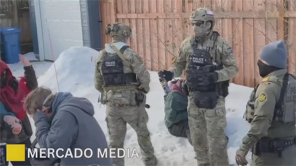 ICE擊斃女駕駛稱「自衛」掀議　明尼阿波利斯市長痛批「根本胡扯」