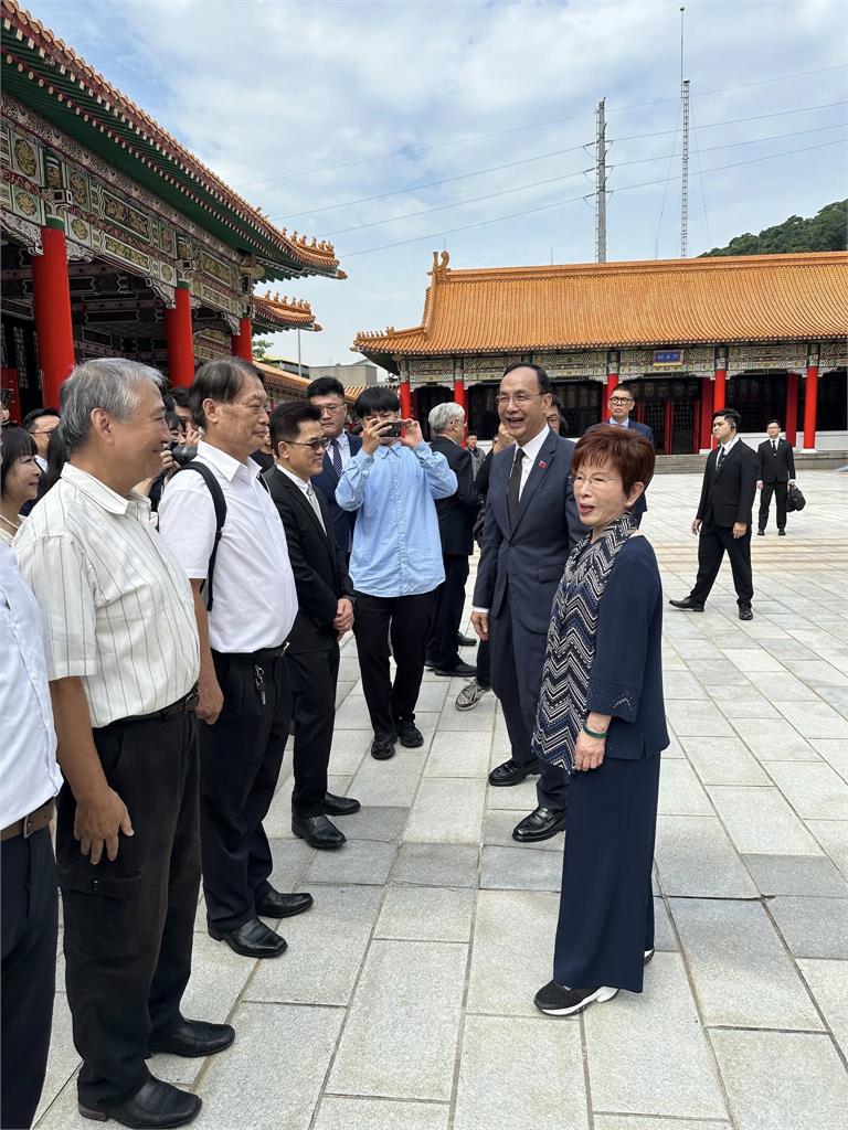 參加中共93閱兵被罵翻!洪秀柱1句親自回應了:我已不受規範