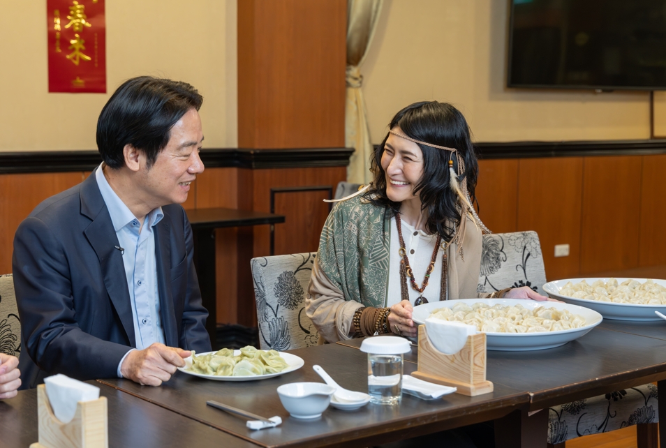 邀日本大胃王開箱總統府！　賴總統霸氣：喜歡什麼就送你