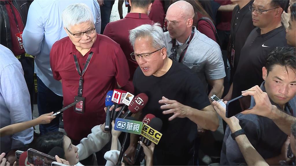 黃仁勳快閃訪台22小時! 稱與台積電關係緊密 目標談晶片合作