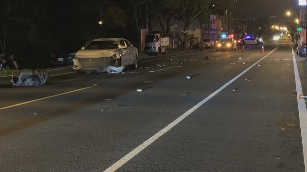 越過中線逆向撞上對向轎車 宜蘭7旬騎士噴飛送醫不治