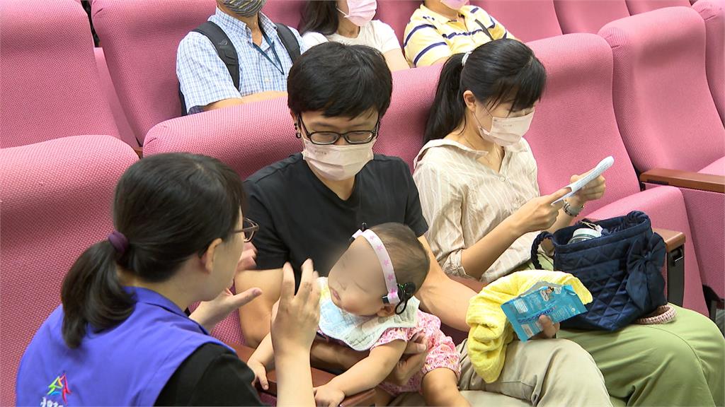 聽障人士的福音! 健保署今年7/1起補助「雙邊人工電子耳」