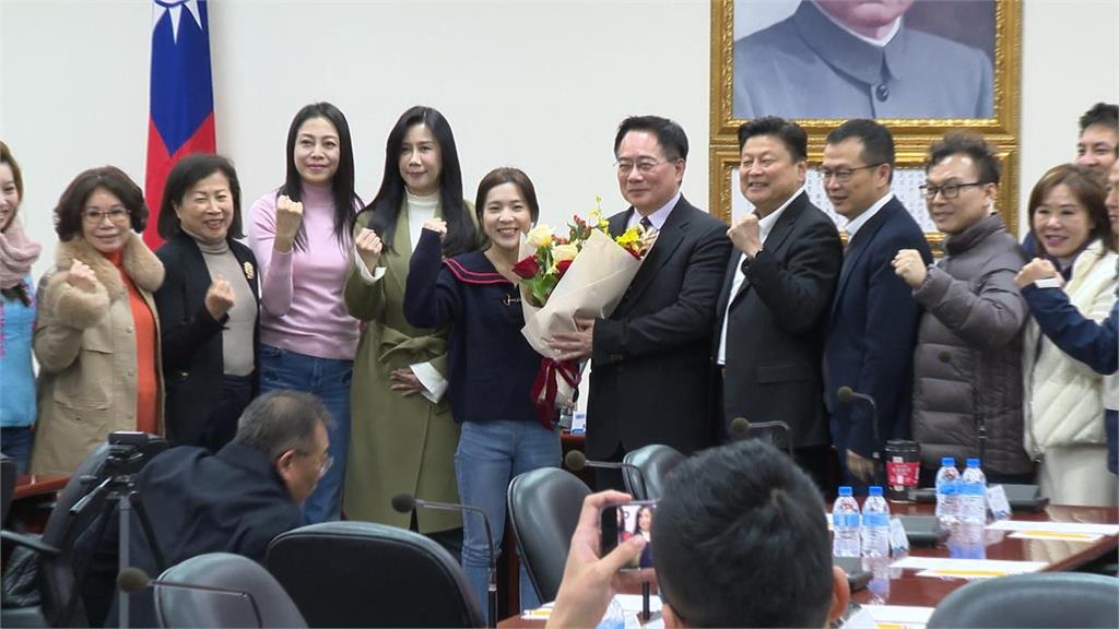 蔡正元三中案定讞將入獄！ 鄭麗文「頒獎章提1句」挨酸：是在鼓勵犯罪？