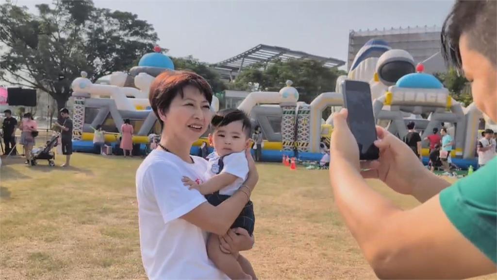 台南市長初選!陳亭妃拚親子票 林俊憲直攻對手本命區