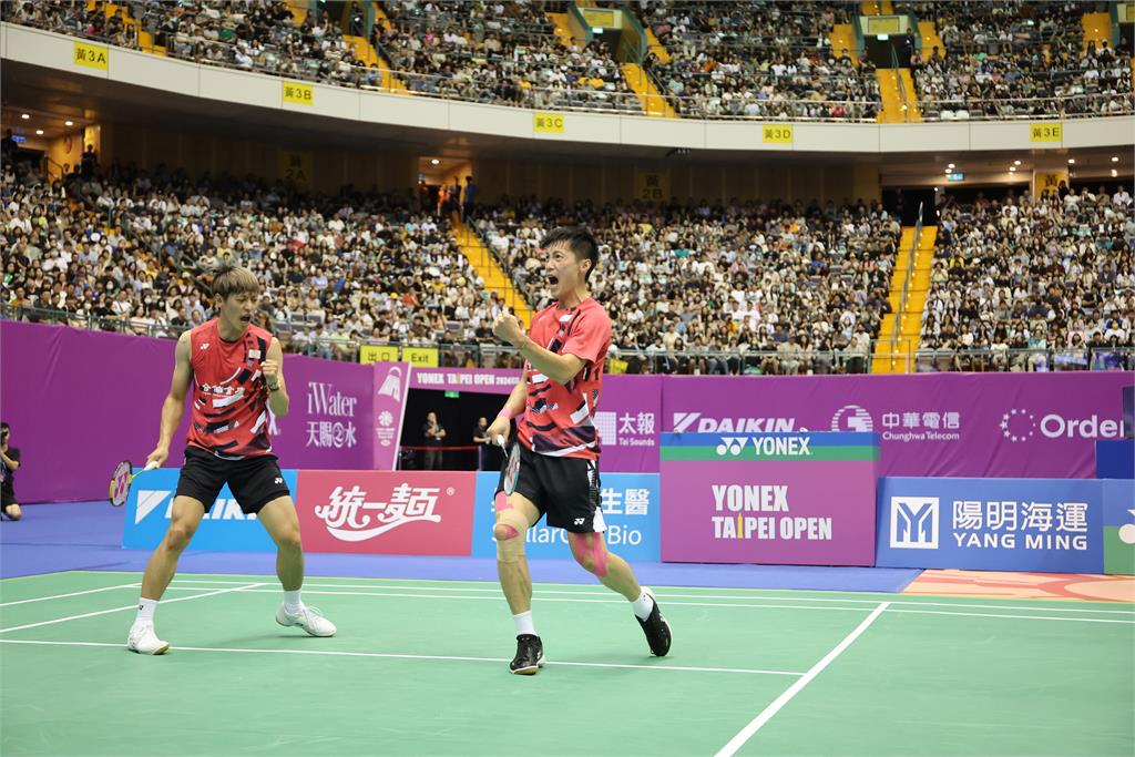 羽球／男雙續演台灣內戰！李哲輝/楊博軒直落二獲勝　首奪台北賽男雙冠軍