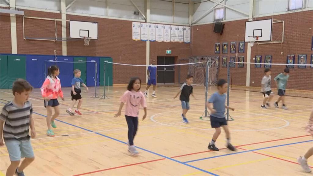 南亞移民增帶入打羽球風氣　澳洲羽毛球訓練班一位難求