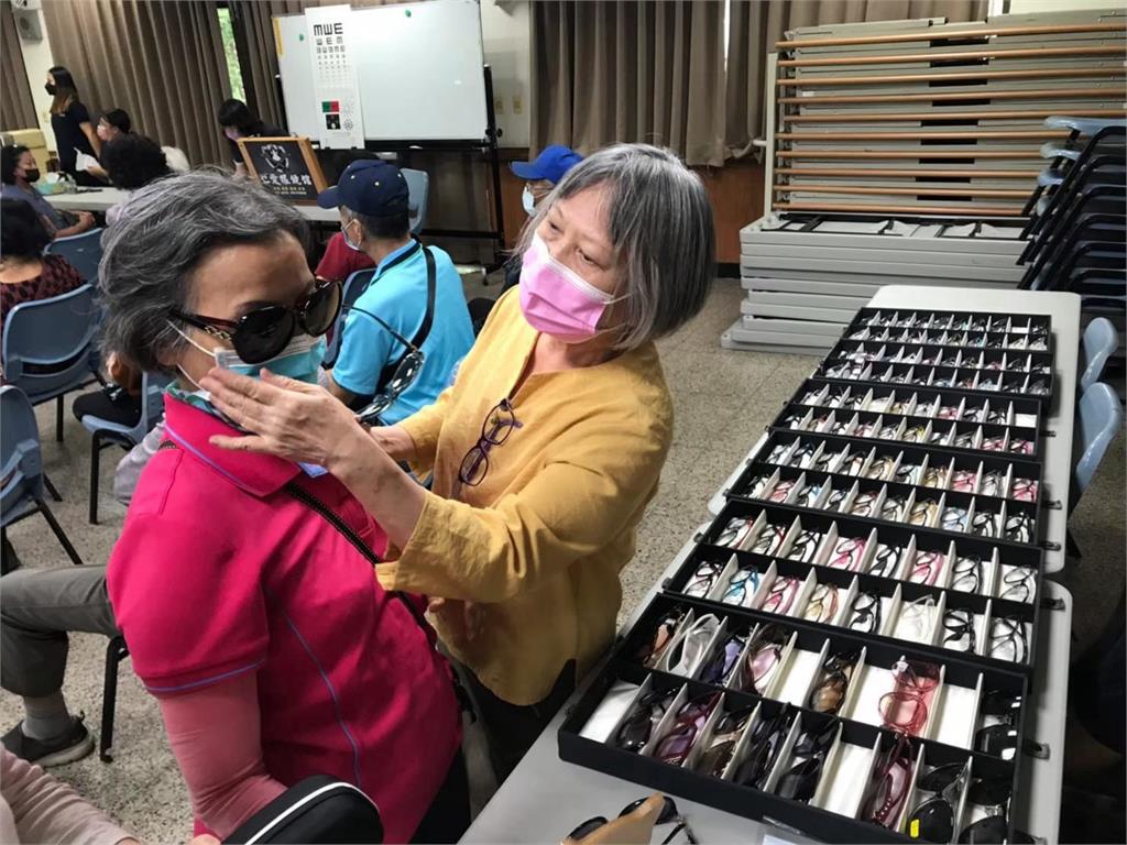 獨家／蘭嶼長者拒收老花眼鏡？台東縣社會處長陳淑蘭揭台東偏鄉照護「關鍵」！