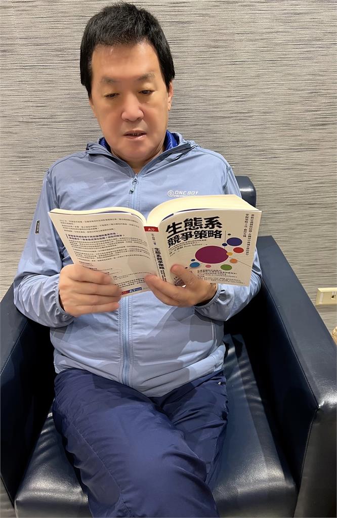 人未上車公車就啟動致慘死 立委籲獎勵公車裝置AI安全系統