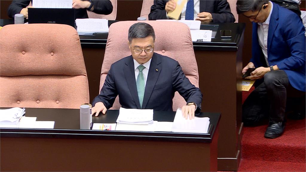 傅崐萁嗆覆議失敗下台 卓榮泰:依憲法無辭職選項