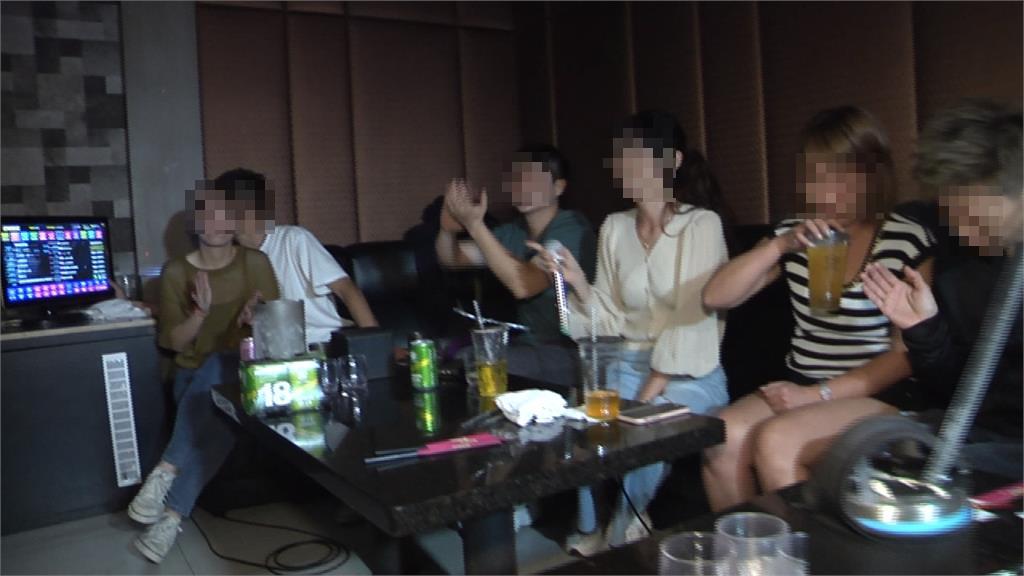 KTV色鬼尾隨醉女回家「撲床襲胸」!想硬上「摸下身1物」竟哀嘆:很可惜