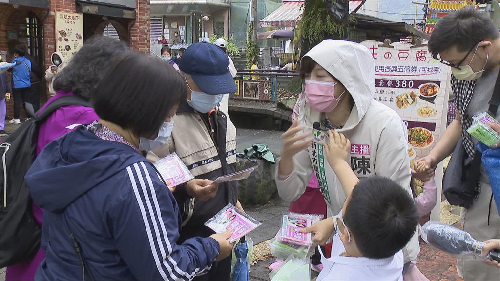 假日掃街拚選戰 陳乃瑜兒女助選超吸睛