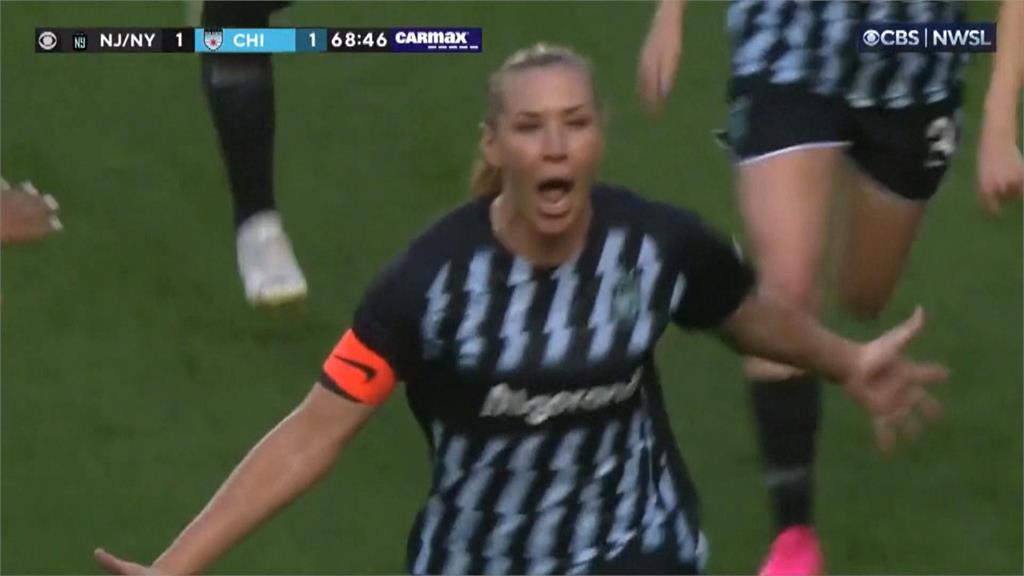 女足超狂自由球! 禁區外長射破門致勝一擊