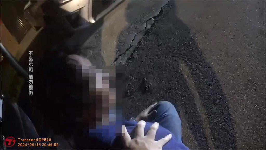 逃逸移工紅燈右轉遭攔! 「棄車衝田裡」體力透支遭逮