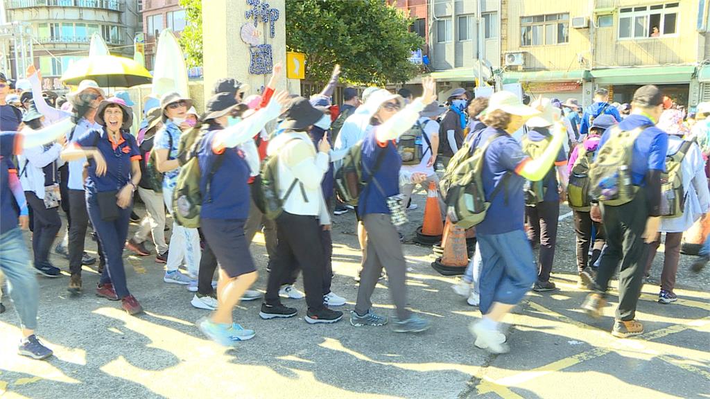 本土皮鞋品牌辦健走活動　路線規劃北海岸享受美景