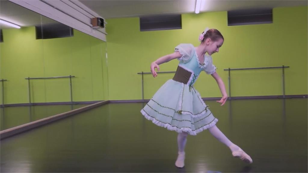 烏克蘭12歲天才芭蕾少女　逃至義大利重生