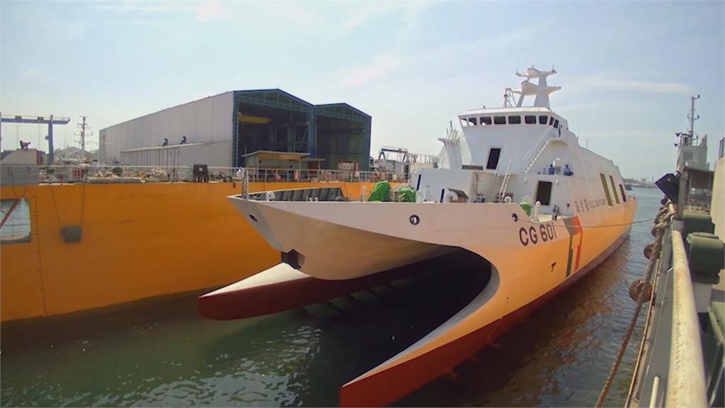 純鋼骨打造！　600噸級「安平艦」國慶遊行將化身「擬真船艦車」