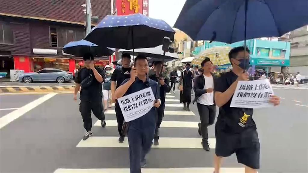 不捨3歲女童車禍亡! 城隍大駕出巡衝事故地「路祭」