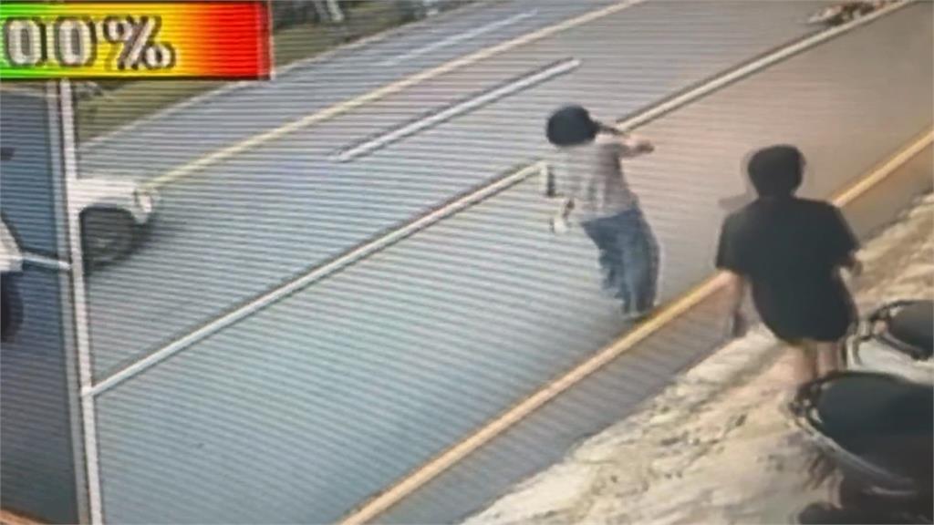 一家三口到高雄走路遭撞飛！　岳母、女婿不幸喪命