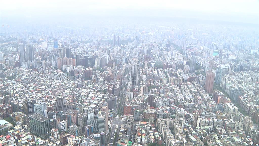 做工夫妻月薪8萬「存6年買房」 竟祈禱「房價跌」曝原因:被逼到邊緣