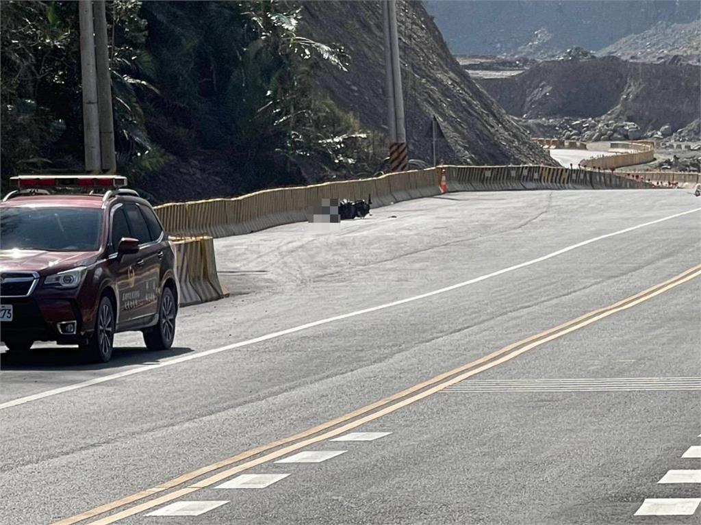 最新／68歲男騎機車摔落南橫「瓦筏哈橋」　重摔溪床送醫急救中