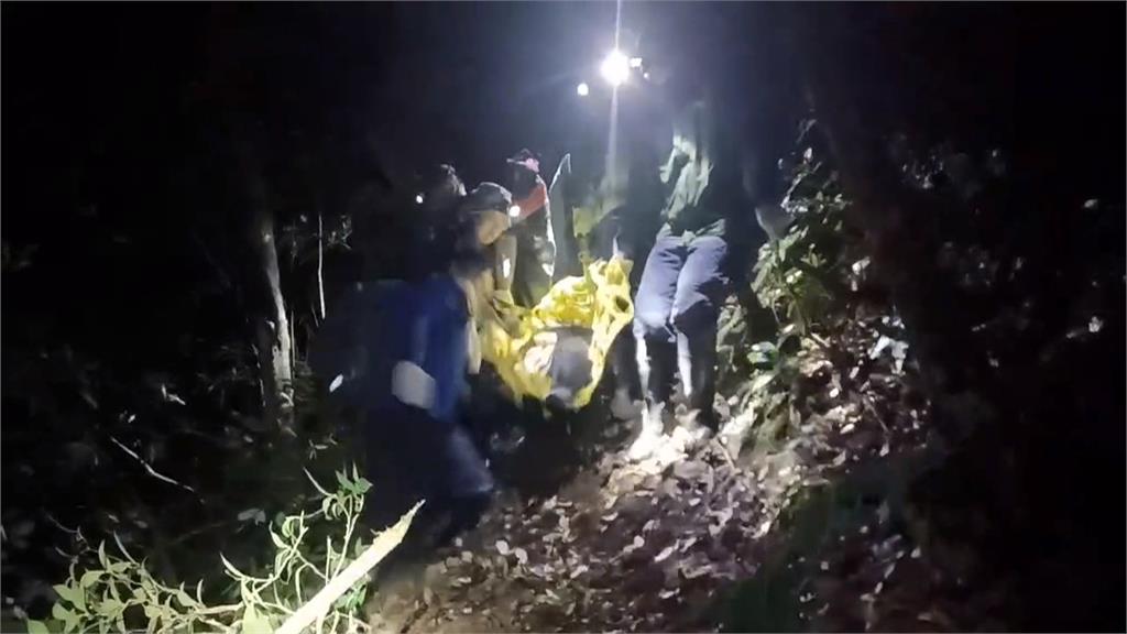 梨山黑熊「驪薩韻」恢復良好 泰雅祝禱聲中野放重返山林