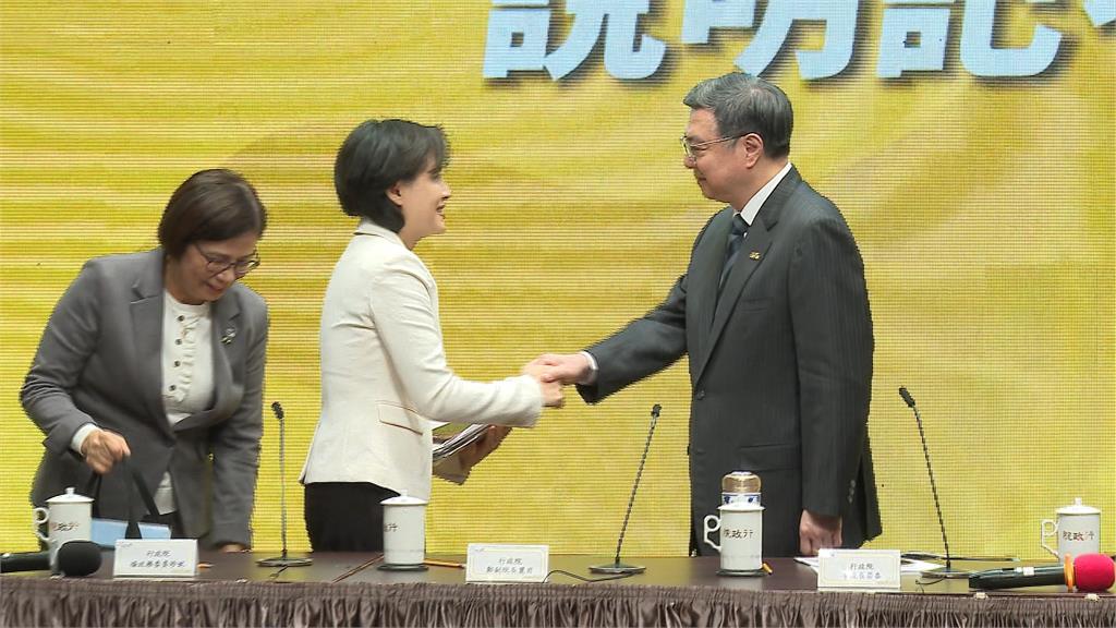 卓榮泰、鄭麗君出戰台北市長? "新春賀卡"看出端倪