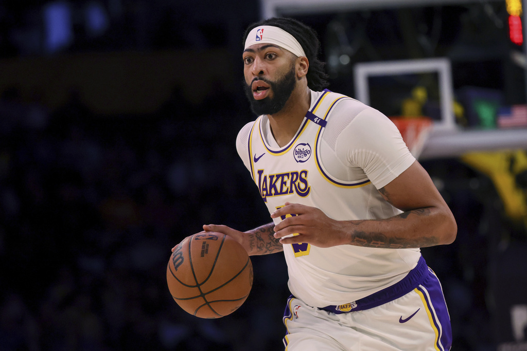 NBA(影)/39歲詹皇本季首度缺席 板凳暴徒竄起湖人主場中止連敗