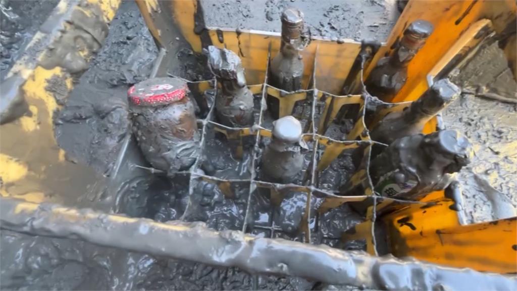 獨/光復鄉災民家中「挖到寶」! 醃漬30年老菜脯重回屋主手裡