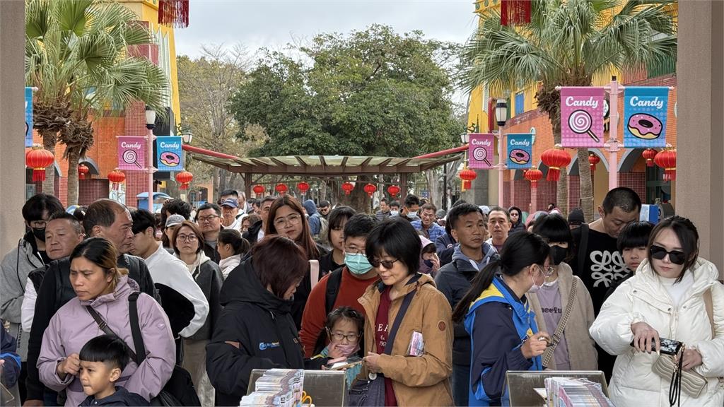 麗寶OUTLET「限定活動」抽萬元沙發湧人潮!民眾可暢玩「雙園區」嗨翻