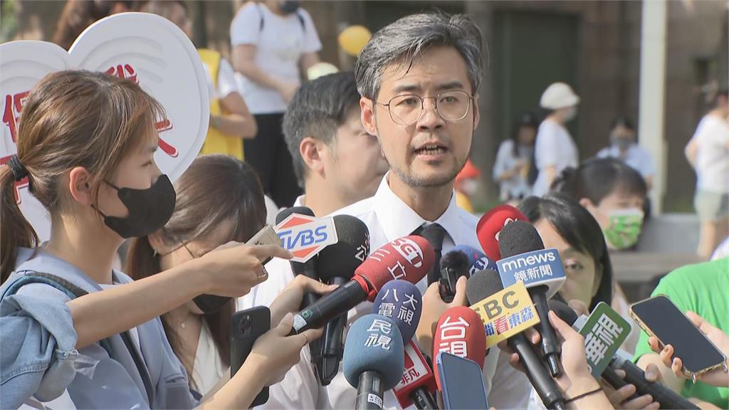 快新聞/衛生局稱感冒藥恐巴比妥殘留 基層兒科醫師炸鍋「拿罕見複方亂帶風向」