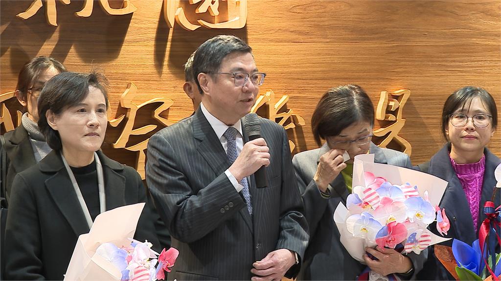 對美關稅談判立大功！楊珍妮兩度哽咽　鄭麗君再被問「轉戰北市」稱考古題