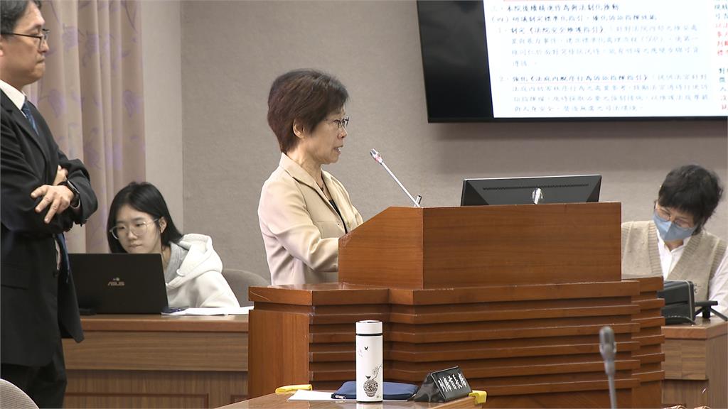 台中被告掌摑律師法警未壓制　司法人員備詢承認「這件事」