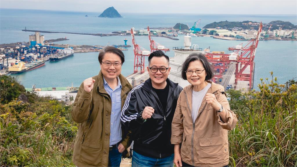 蔡英文基隆行「視訊賀壽」宋楚瑜！名嘴點名謝國樑「入國民黨」後就忘了老長官？