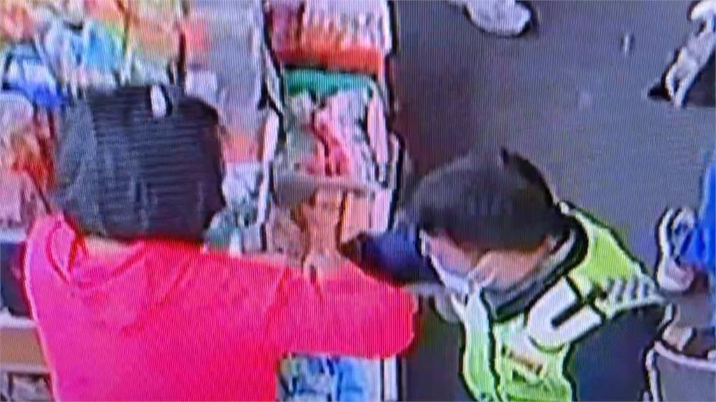 警噴辣椒水壓制失控男　辣椒水隨風飄狂嗆