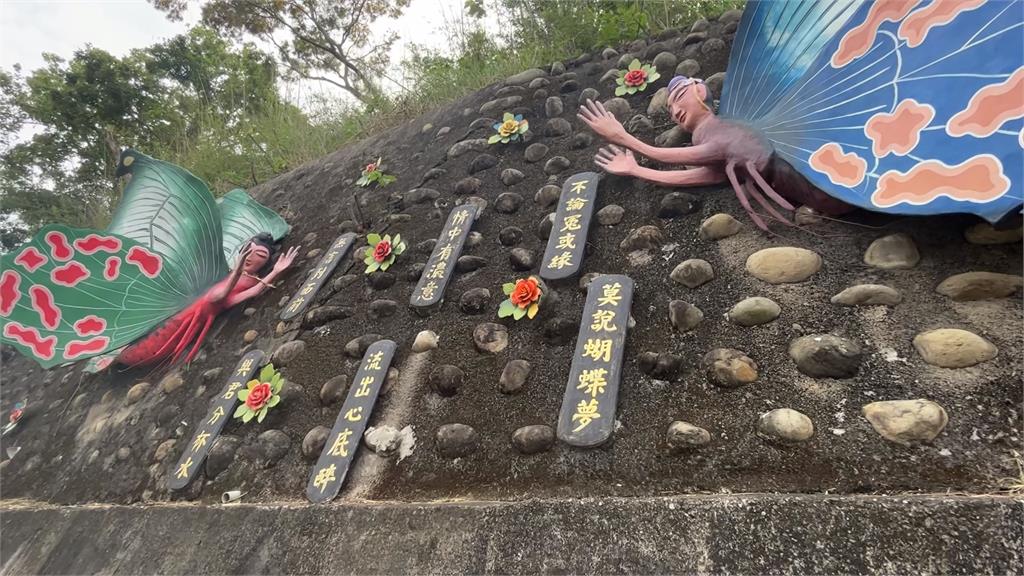 最「蝦」吉祥物! 礁溪巨大草蝦上岸