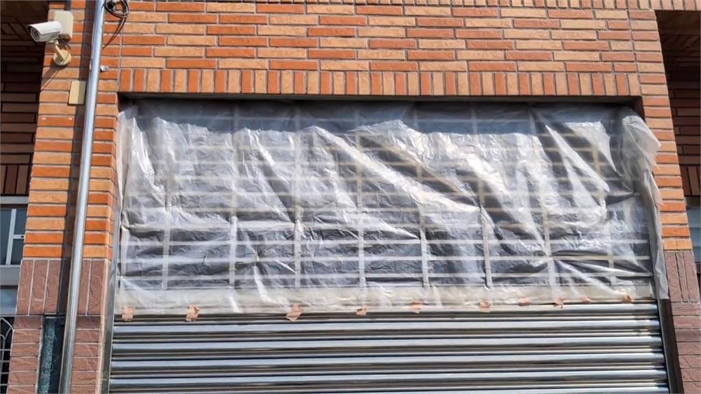 "美濃大峽谷"翻版? 高雄工地廢棄物堆置近兩層樓高