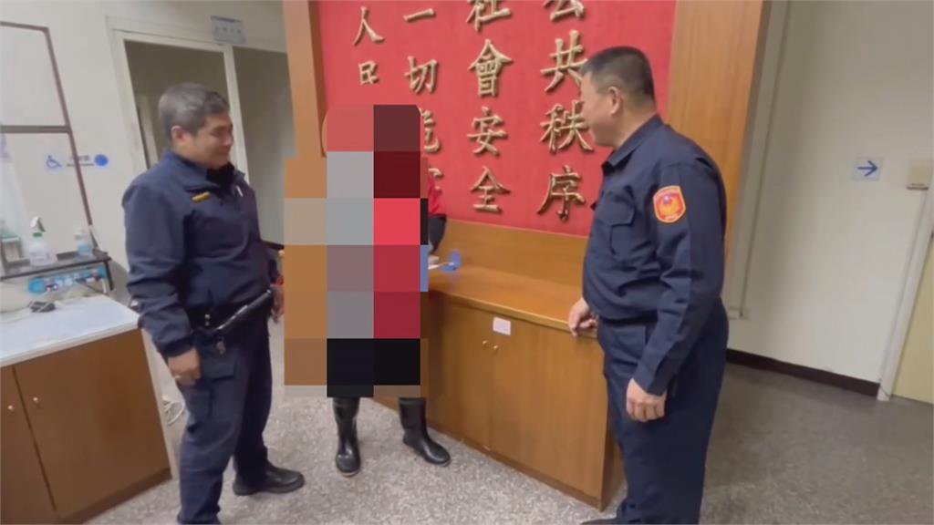 險做白工! 外送箱掉路中"萬元險遺失" 警拾獲物歸原主