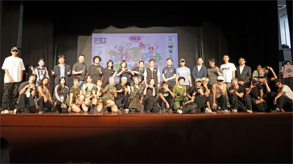 快新聞/最萌街舞賽開戰!百位小學生齊聚飆舞拚冠軍 吳沛憶開幕式大秀舞技